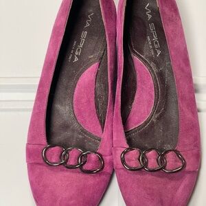 ViA SPIGA Women's Pink Suede Flats, size 8